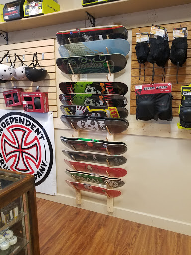 Ski Shop «Pro-Fit Ski & Mountain Sports», reviews and photos, 34 Catoctin Cir SE, Leesburg, VA 20175, USA