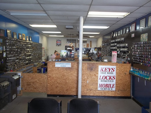 Locksmith «Amazing Locksmith Service», reviews and photos, 9306 N Lamar Blvd b, Austin, TX 78753, USA
