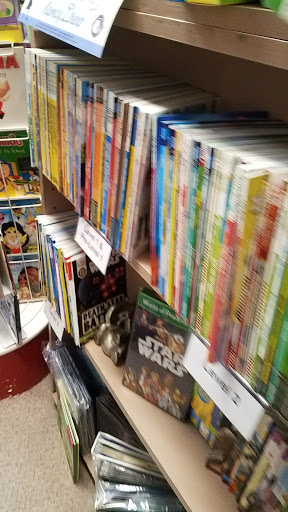 Book Store «Learned Owl Book Shop», reviews and photos, 204 N Main St, Hudson, OH 44236, USA