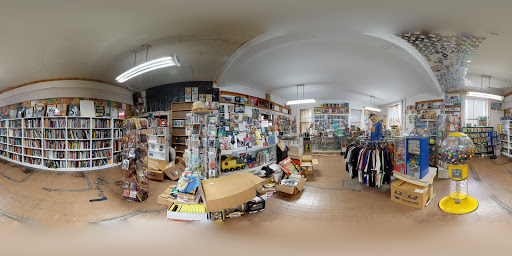 Comic Book Store «Bizarro-Wuxtry Comics, Toys, & Stuff», reviews and photos, 225 College Ave, Athens, GA 30601, USA