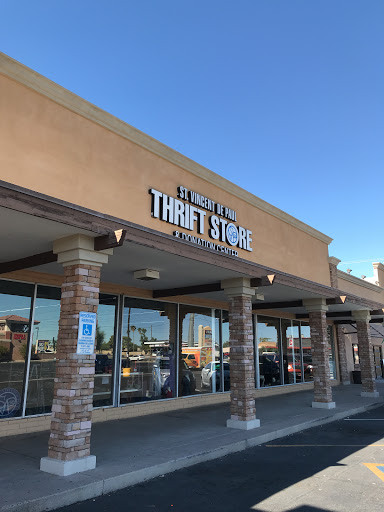 Thrift Store «Society of St. Vincent de Paul - Thunderbird Thrift Store», reviews and photos, 3547 W Thunderbird Rd, Phoenix, AZ 85053, USA