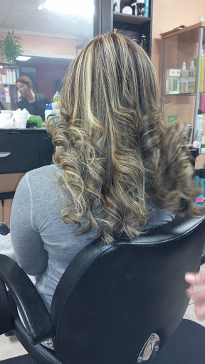 Beauty Salon «Dominican Hair Evolution Beauty Salon», reviews and photos, 388 School St, Woodbridge, NJ 07095, USA