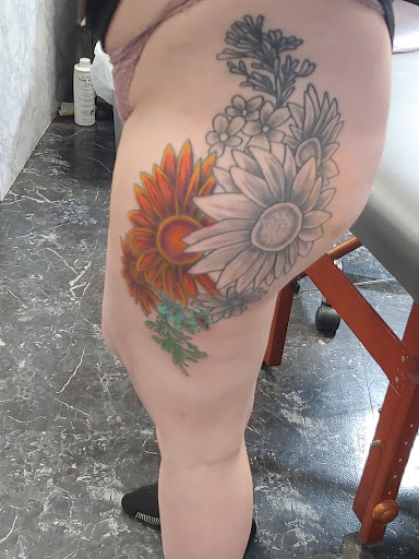 Tattoo Shop «Tattoo Blues NY», reviews and photos, 148 Jay St, Schenectady, NY 12305, USA