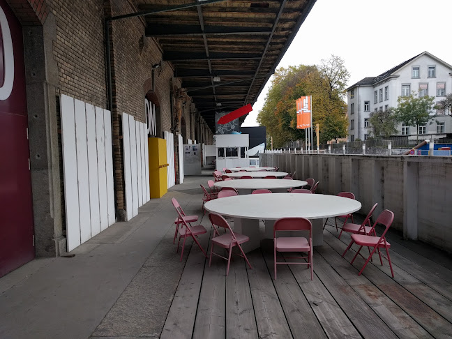 Kommentare und Rezensionen über Art Dock Zürich