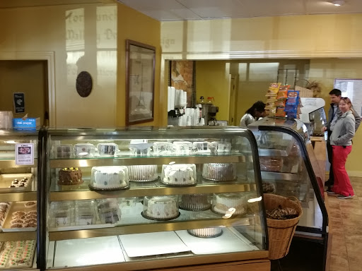 Restaurant «La Baguette French Bread and Pastry Shop», reviews and photos, 3088 Poplar Ave, Memphis, TN 38111, USA