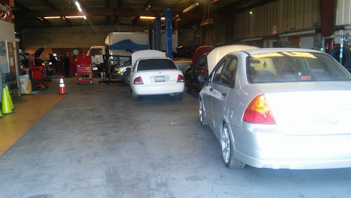 Auto Repair Shop «Coalinga Auto & Truck Diesel Repair Center», reviews and photos, 304 E Polk St, Coalinga, CA 93210, USA