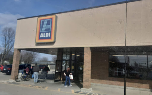 Supermarket «ALDI», reviews and photos, 1700 N Lincoln St, Greensburg, IN 47240, USA