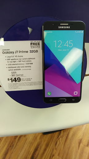 Cell Phone Store «MetroPCS Authorized Dealer», reviews and photos, 1516 Woodlane Dr, Woodbury, MN 55125, USA