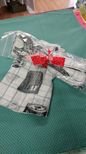 Fabric Store «Christmas Goose Quilt Shop», reviews and photos, 2988 S Durango Dr # 109, Las Vegas, NV 89117, USA