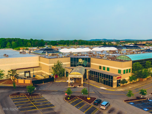 Movie Theater «AMC Crystal Run 16», reviews and photos, 1 Galleria Dr, Middletown, NY 10941, USA