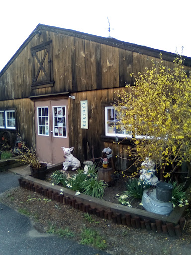 Gourmet Grocery Store «Nodines Gourmet Store», reviews and photos, 39 North St, Goshen, CT 06756, USA