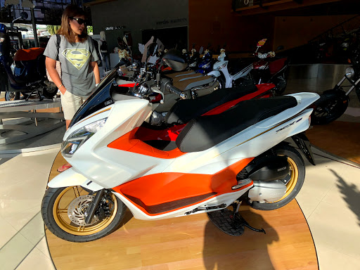 Honda Motorbike (Phuket ST)