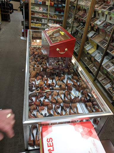 Tobacco Shop «The Briar & The Burley», reviews and photos, 101 W Kirkwood Ave #100, Bloomington, IN 47404, USA