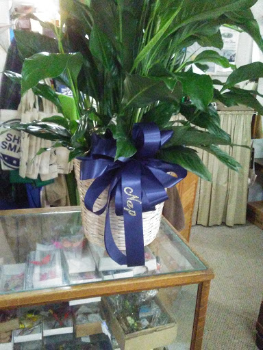 Florist «Cuts Creative Florist», reviews and photos, 1701 Orange Ave NE, Roanoke, VA 24012, USA