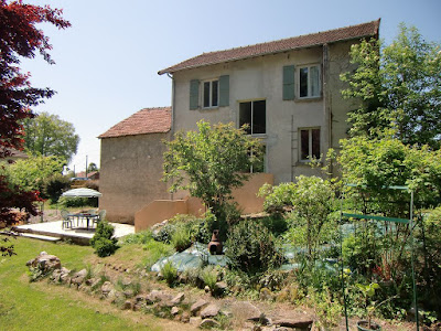 Gite-cantal lassalle à Le Rouget-Pers