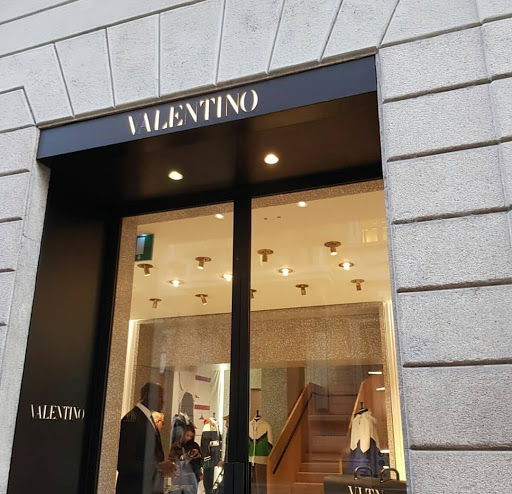 VALENTINO Milano Montenapoleone