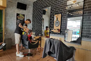 Sunbarber Barbershop SB01 Krajan Mojolaban image