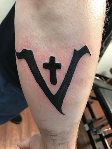 Explore que sera sera tattoo ideas, creative tattoo ideas in Seymour, available at American Gypsy Tattoo Corp.