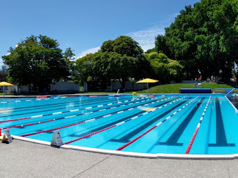 Waltham Swimming Pool