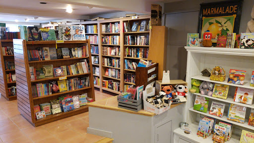Book Store «Scattered Books», reviews and photos, 29 King St, Chappaqua, NY 10514, USA