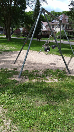 Park «Elmside Circle Park», reviews and photos, 500 Elmside Blvd, Madison, WI 53704, USA