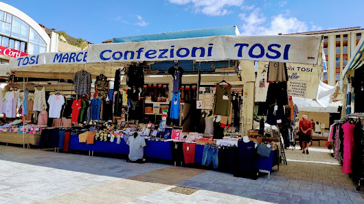 Confezioni Marcello di Tosi Daniele ed Road, 21051 Piazza della stazione, 21051 Arcisate VA, Italia