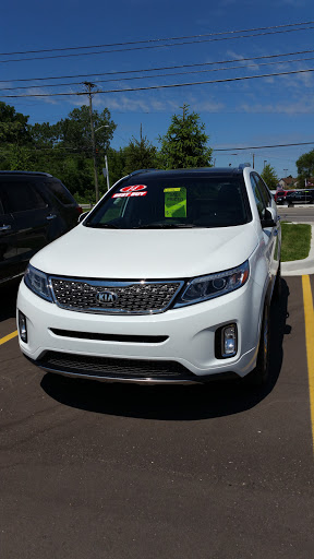 Auto Repair Shop «Summit Place Kia East», reviews and photos, 44900 N Gratiot Ave, Charter Twp of Clinton, MI 48036, USA