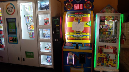 Pizza Restaurant «Round Table Pizza Clubhouse», reviews and photos, 2960 Treat Blvd, Concord, CA 94518, USA