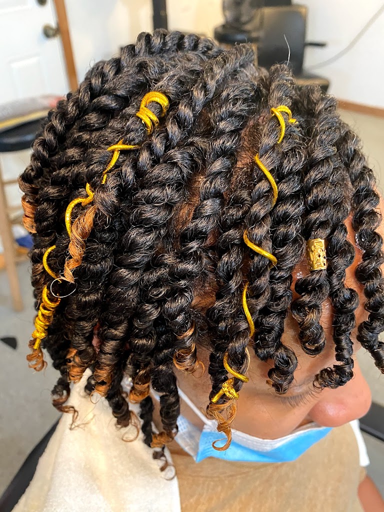 Cow World Hair Salon 39111