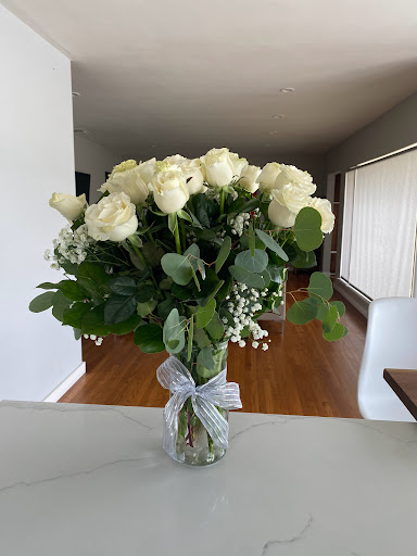 Florist «Del Sol Flowers», reviews and photos, 55 E Foothill Blvd, Arcadia, CA 91006, USA