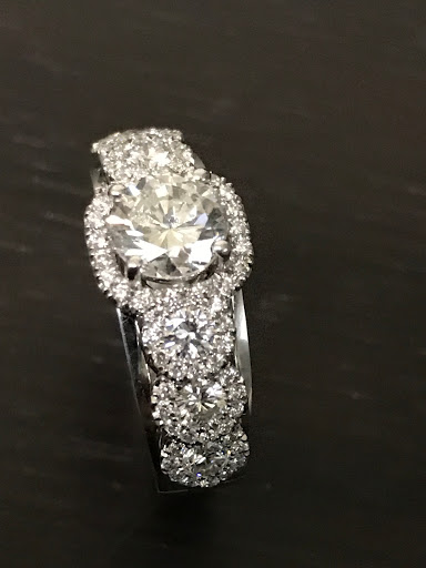 Jeweler «Baker & Baker Jewelers, Inc - Jewelry Store», reviews and photos, 105 Putnam St, Marietta, OH 45750, USA