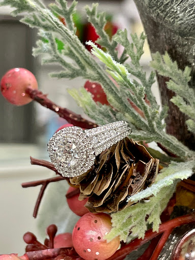 Jewelry Store «Hannoush Jewelers - Thurway Shopping Center», reviews and photos, 302 S Stratford Rd d, Winston-Salem, NC 27103, USA