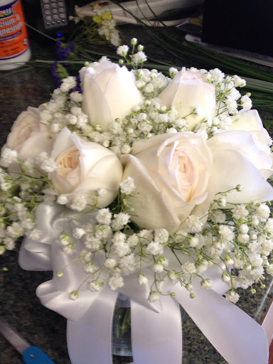 Florist «Yelm Floral- $10.00 (online coupon only)», reviews and photos, 202 W Yelm Ave, Yelm, WA 98597, USA