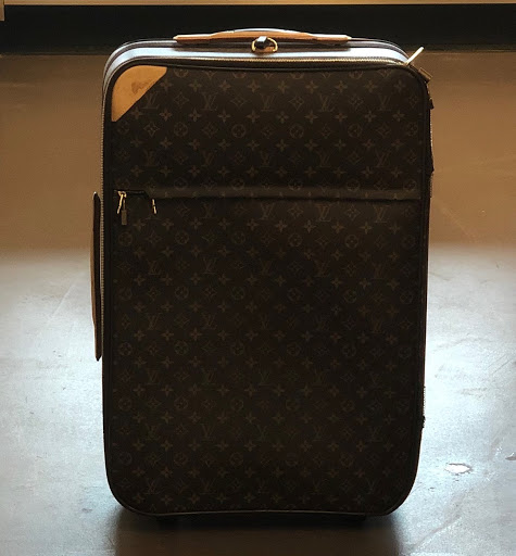 Pawn Shop «Roswell Pawn & Jewelry», reviews and photos, 615 Holcomb Bridge Rd, Roswell, GA 30076, USA