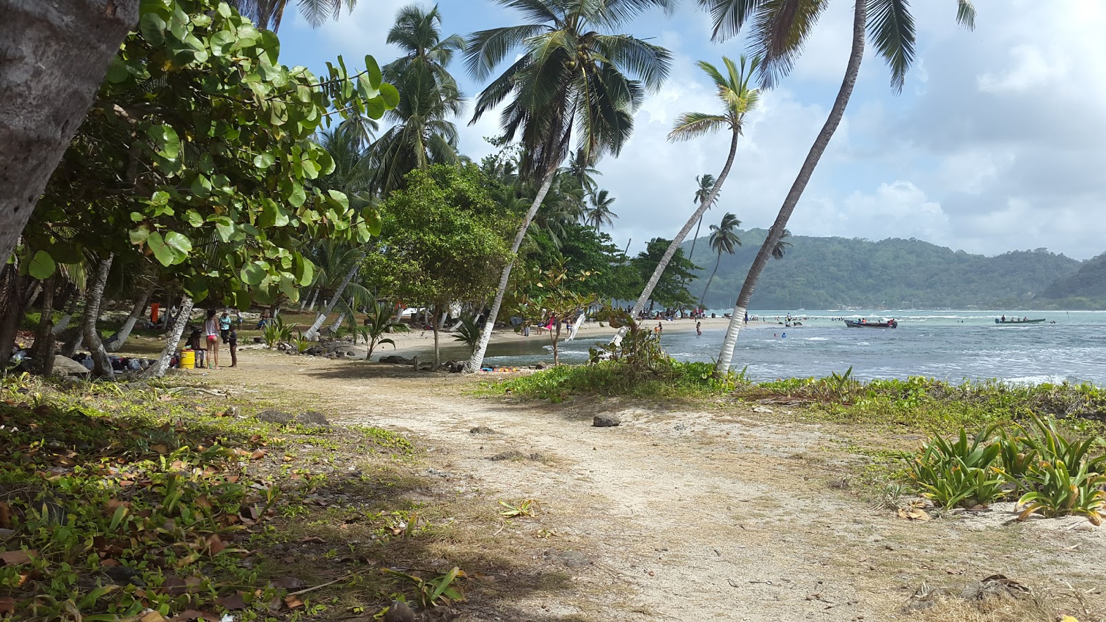 Foto de Playa Isla Mamey área de complejo turístico de playa