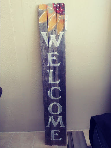 Thrift Store «Community Thrift Store», reviews and photos, 2344 N MacArthur Blvd, Oklahoma City, OK 73127, USA