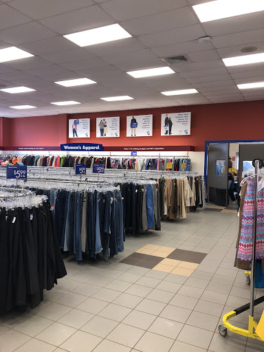 Thrift Store «Goodwill Brookfield Store & Donation Station», reviews and photos, 165 Federal Rd, Brookfield, CT 06804, USA