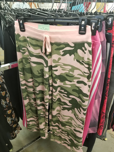 Thrift Store «The Salvation Army Family Store & Donation Center», reviews and photos, 6715 Dempster St, Morton Grove, IL 60053, USA