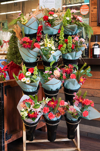 Valley Farm Market Spring Valley image