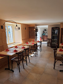 Atmosphère du Restaurant français Au Cheval Blanc Brunstatt à Brunstatt-Didenheim - n°10