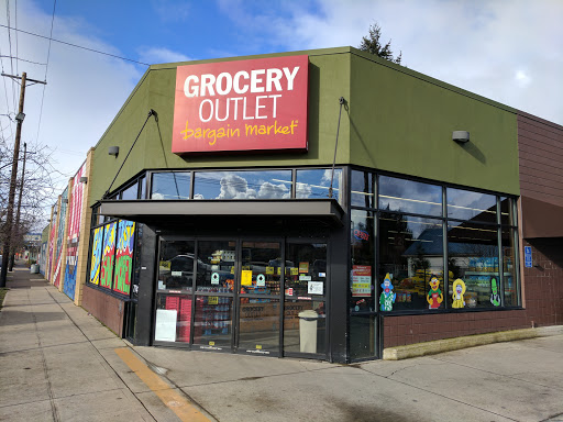 Grocery Outlet Bargain Market, 7741 N Lombard St, Portland, OR 97203, USA, 