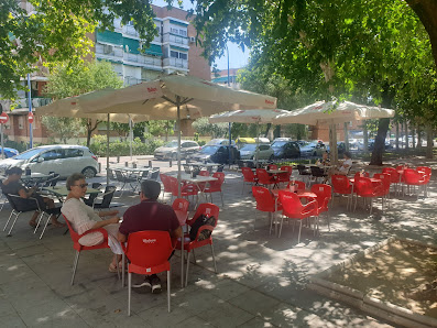 Bar Cafetería Barrios C. de Calderón de la Barca, 17, 28912 Leganés, Madrid, España