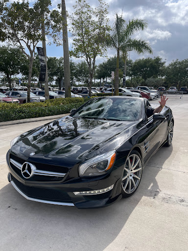 Mercedes Benz Dealer «Mercedes-Benz of Pembroke Pines», reviews and photos, 14199 Pines Blvd, Pembroke Pines, FL 33027, USA