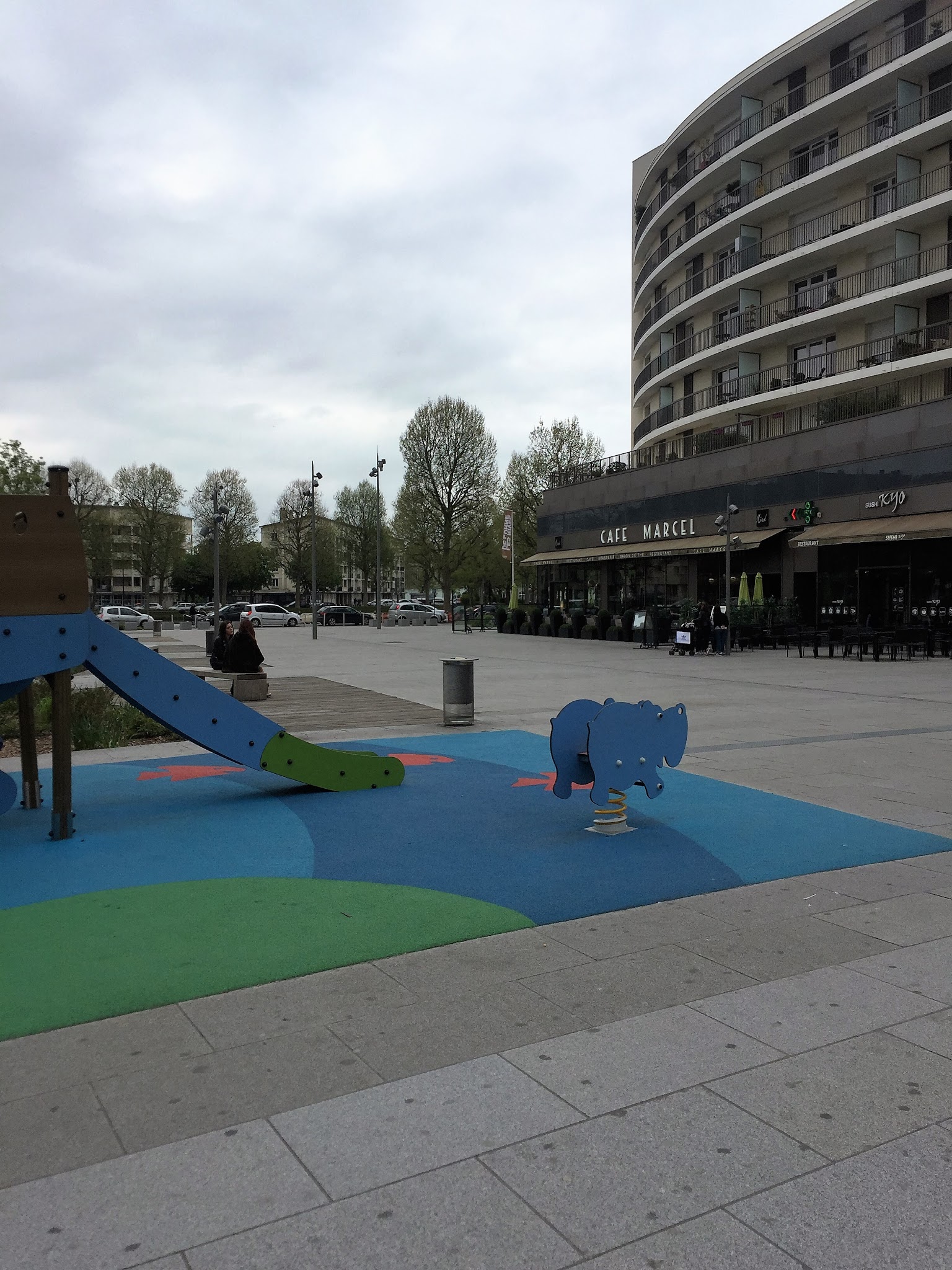 Photo n° 4 de l'avis de Môd.a fait le 15/04/2017 à 20:03