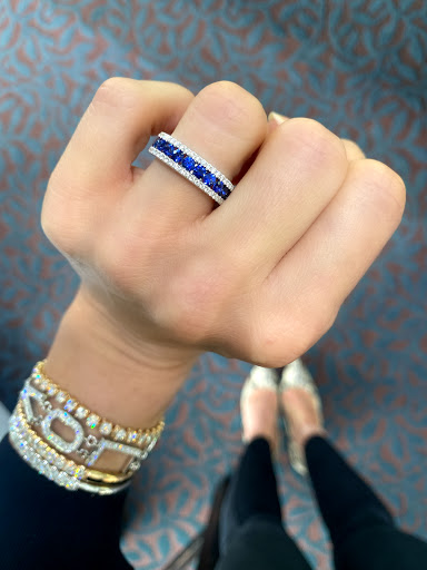 Jewelry Store «Gail Jewelers», reviews and photos, 844 Avocado Ave, Newport Beach, CA 92660, USA