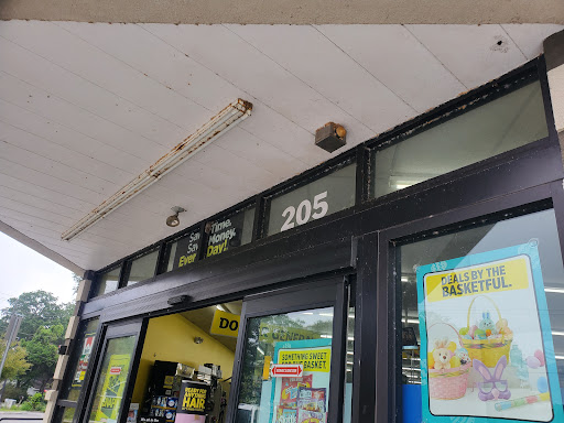 Discount Store «Dollar General», reviews and photos, 205 Denton Ave, Auburndale, FL 33823, USA