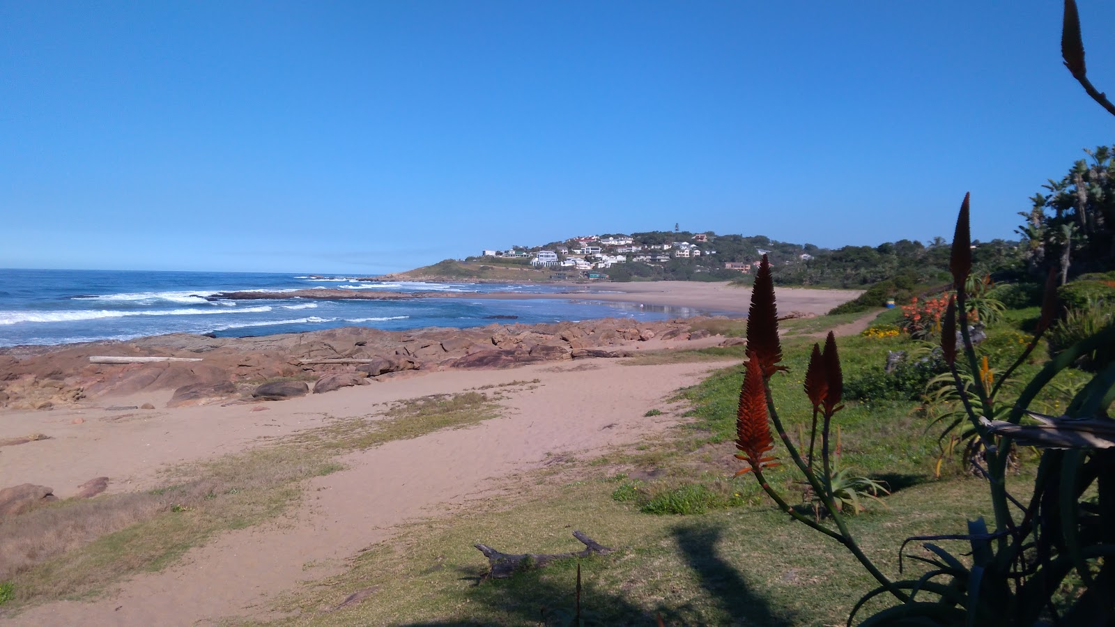 Ramsgate South beach的照片 带有碧绿色纯水表面