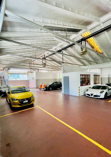 Parcheggio Garage Poerio