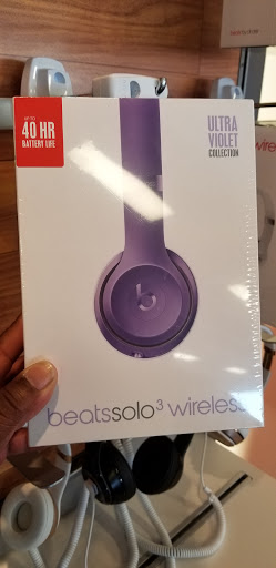 Cell Phone Store «AT&T», reviews and photos, 2875 N Hwy 67, Florissant, MO 63033, USA