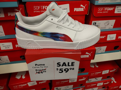 Shoe Store «Shoe Carnival», reviews and photos, 3050 Beeline Rd, Holland, MI 49424, USA